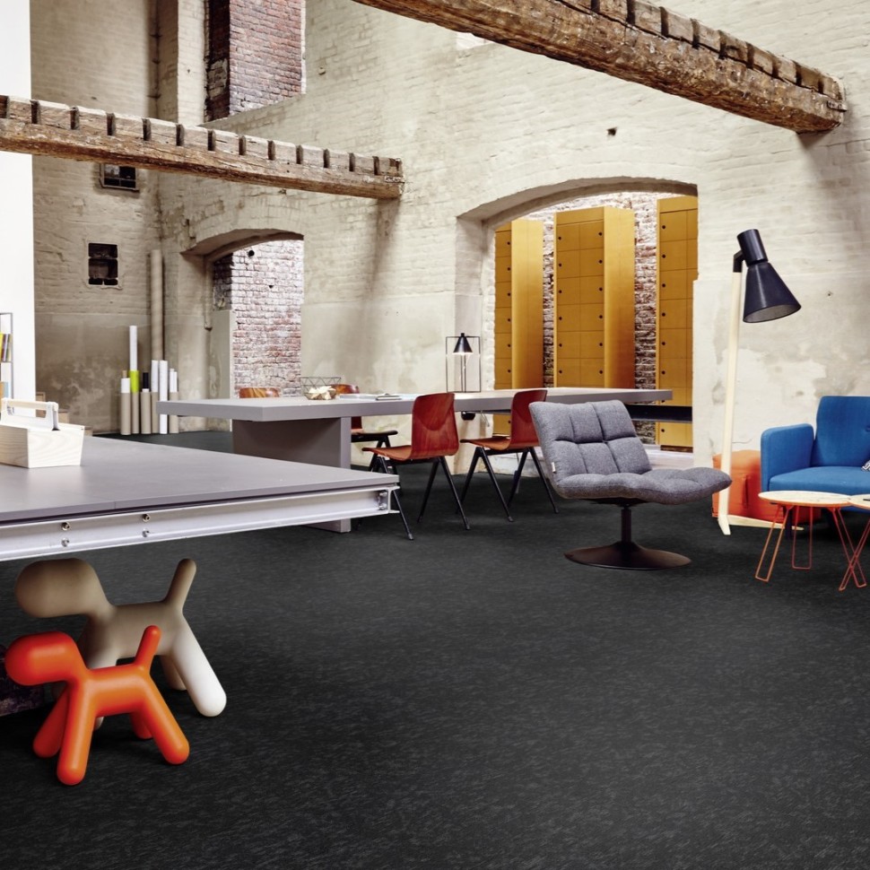 DESSO Grain B867 9990 Ковровая плитка Грейн чёрный DESSO Grain B867 9990 Ковровая плитка Грейн чёрный