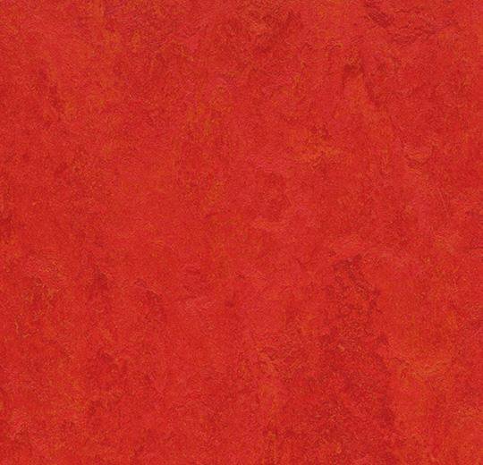 Мармолеум FORBO fresco 3131 scarlet